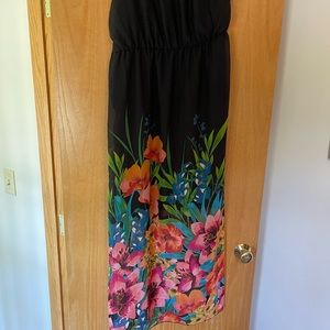 Strapless, maxi dress for vacation or summer.